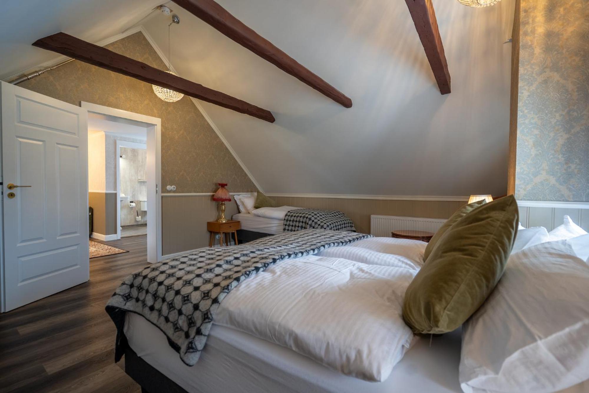 Hotel Bloenduos Blonduos Eksteriør bilde